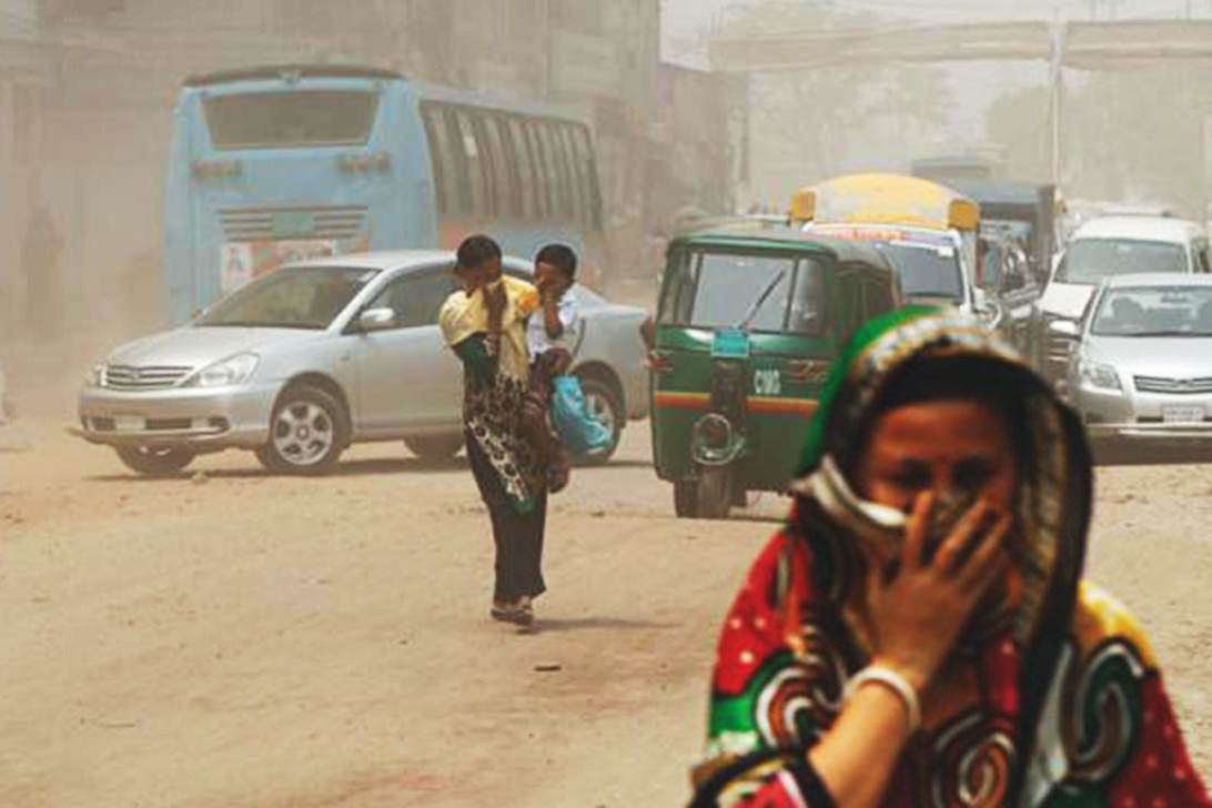 শুক্রবার সকালে বিশ্বের পঞ্চম দূষিত বাতাস ঢাকার