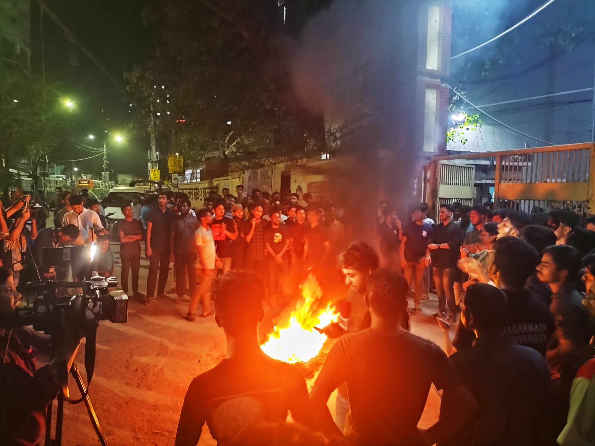 জবি শিক্ষার্থী অবন্তিকার ‘আত্মহত্যা’: সহকারী প্রক্টর সাময়িক বরখাস্ত