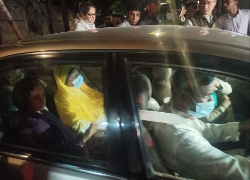 খালেদা জিয়ার হঠাৎ শারীরিক অবস্থার অবনতি, ভর্তি হাসপাতালে