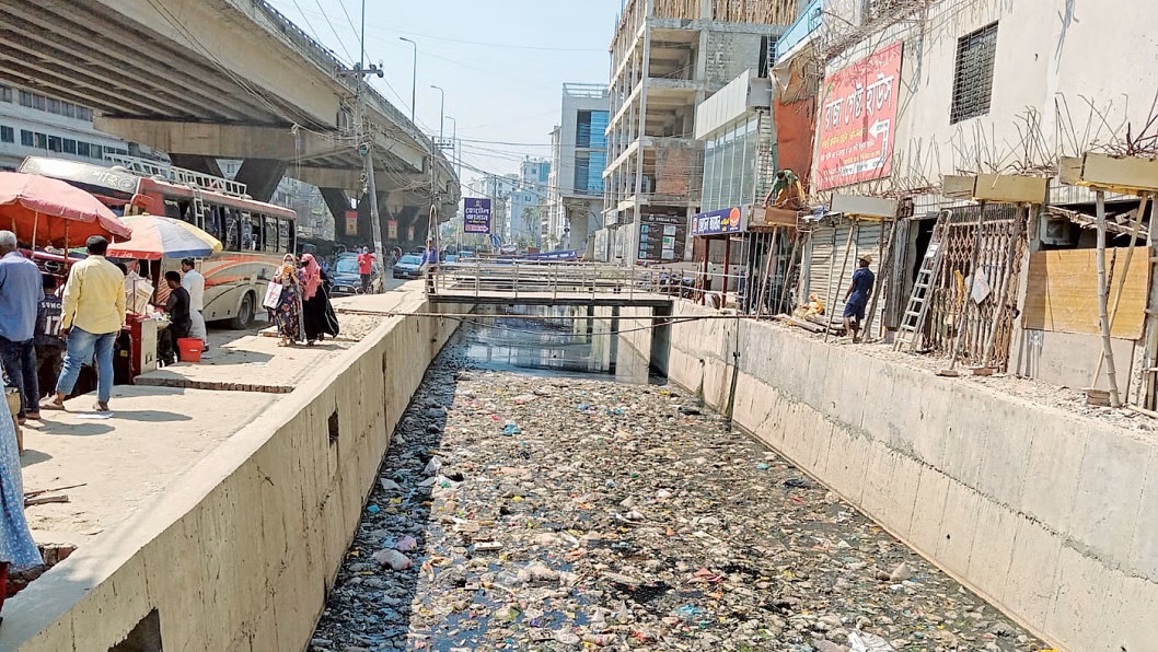 চট্টগ্রামে অরক্ষিত খাল-নর্দমায় মৃত্যু, এবার কার পালা