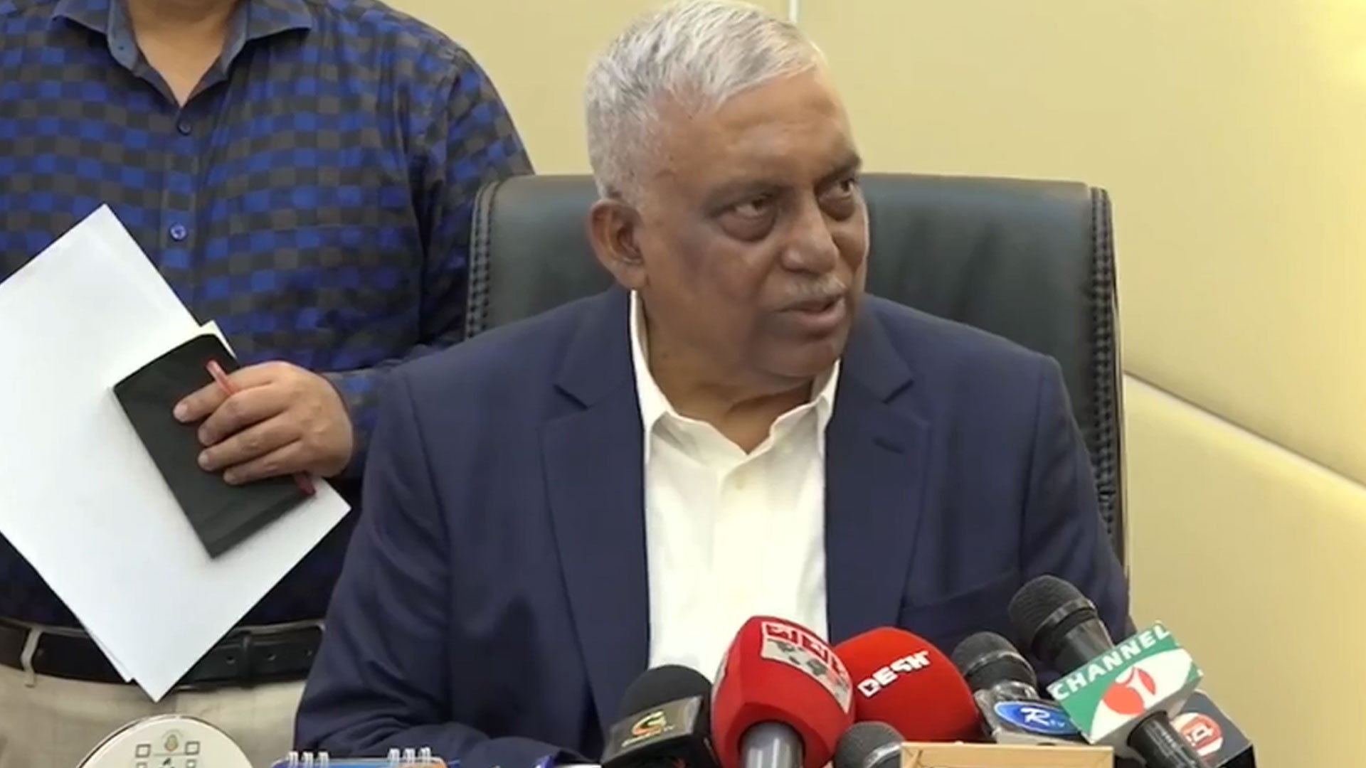 বান্দরবানে ব্যাংক ডাকাতির ঘটনায় কুকি-চিনের সম্পৃক্ততা পাওয়া গেছে: স্বরাষ্ট্রমন্ত্রী