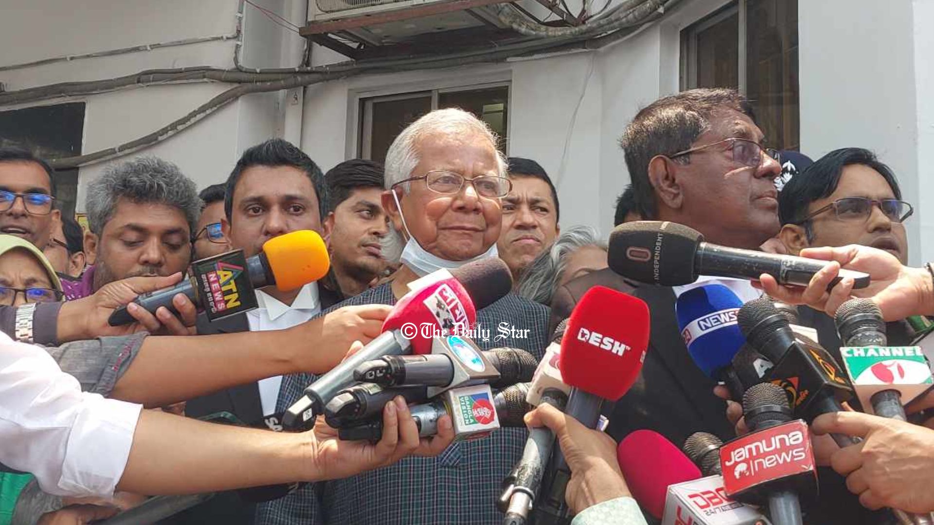 কেউ যেন নিরাপত্তাহীনতা-শঙ্কায় না থাকি: ড. ইউনূস