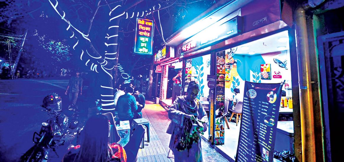 মিরপুরের লাভ রোড: শহুরে সন্ধ্যার আড্ডা জমে যেখানে