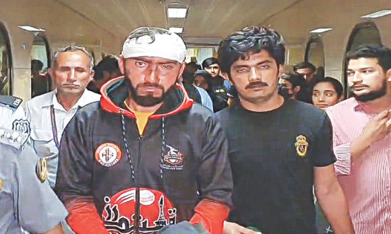 কিরগিজস্তান থেকে বিশেষ ফ্লাইটে ১৪০ পাকিস্তানি শিক্ষার্থী দেশে ফিরেছে