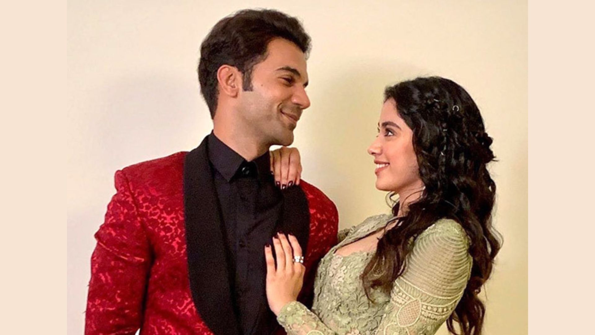 বাংলাদেশে একইদিনে মুক্তি বলিউডের ‘মি. অ্যান্ড মিসেস মাহি’