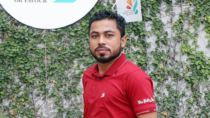 সংবাদ সংগ্রহে গিয়ে হামলার শিকার দ্য ডেইলি স্টারের সাভার সংবাদদাতা