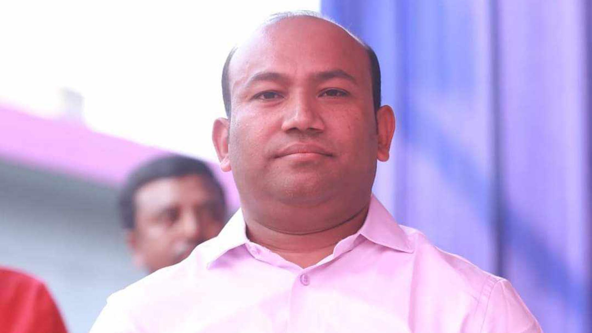 নরসিংদীতে সাবেক ইউপি চেয়ারম্যানকে কুপিয়ে ও গুলি করে হত্যা