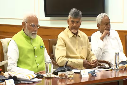 নাইডু-নীতীশের লিখিত সমর্থন পেলেন মোদি