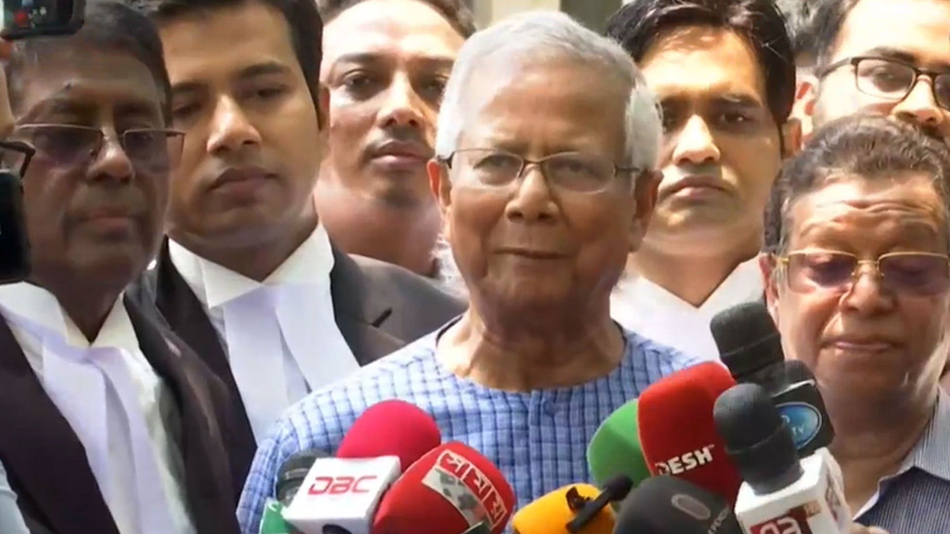 নিরপরাধ নাগরিককে খাঁচার ভেতরে দাঁড়িয়ে থাকতে হবে আদালতে, এটা অত্যন্ত অপমানজনক: ড. ইউনূস