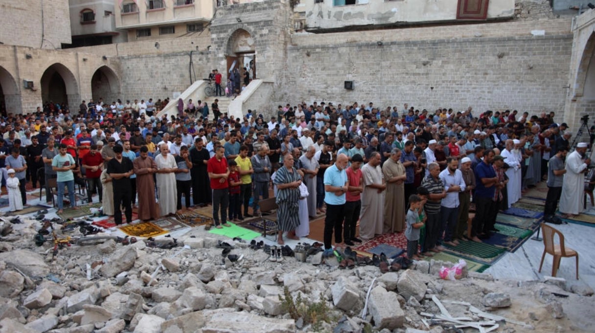 ‘ফিলিস্তিনিদের কোনো ঈদ নেই, ঈদের পরিবেশও নেই’