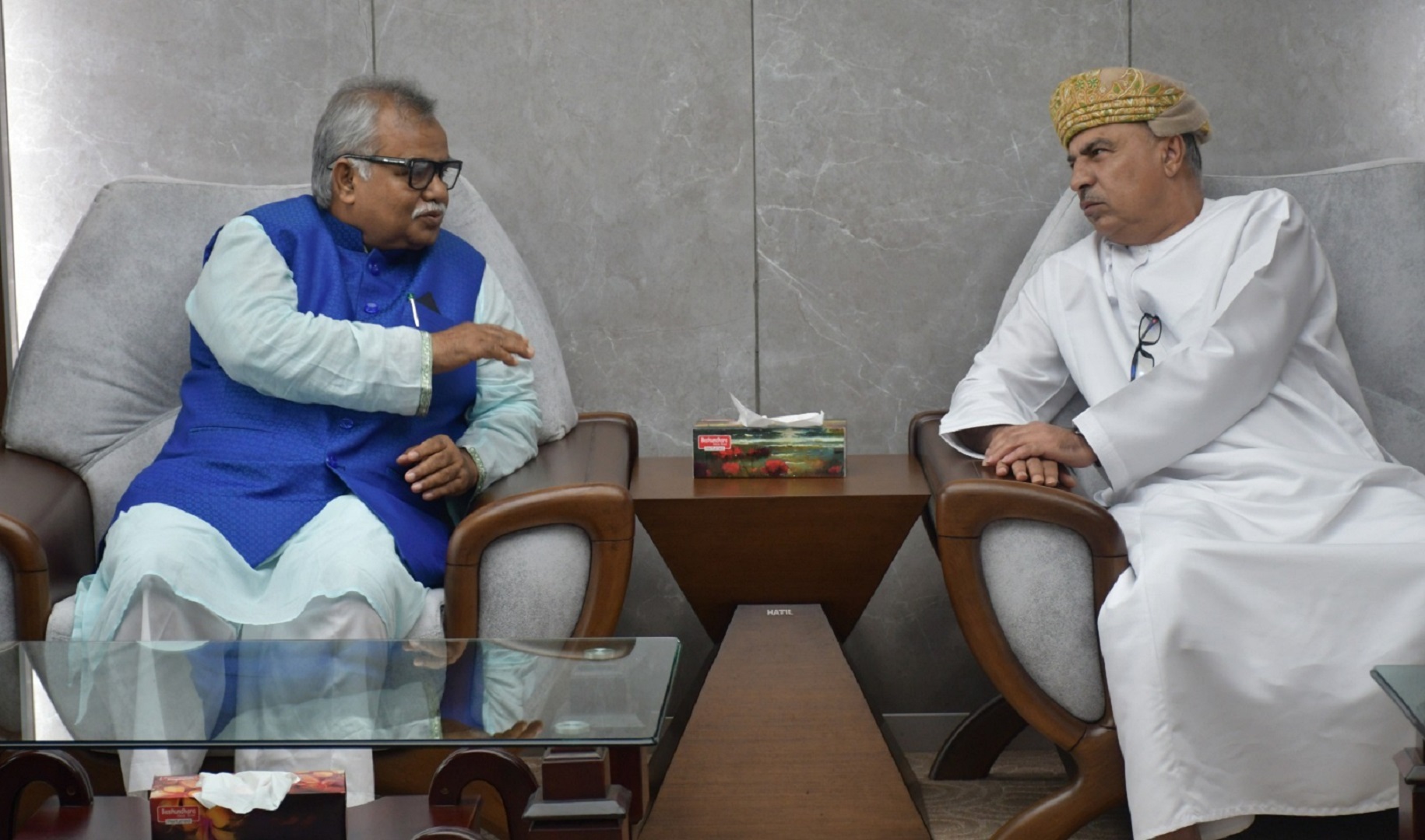 ১২ ক্যাটাগরিতে বাংলাদেশিদের জন্য খুলল ওমানের শ্রমবাজার