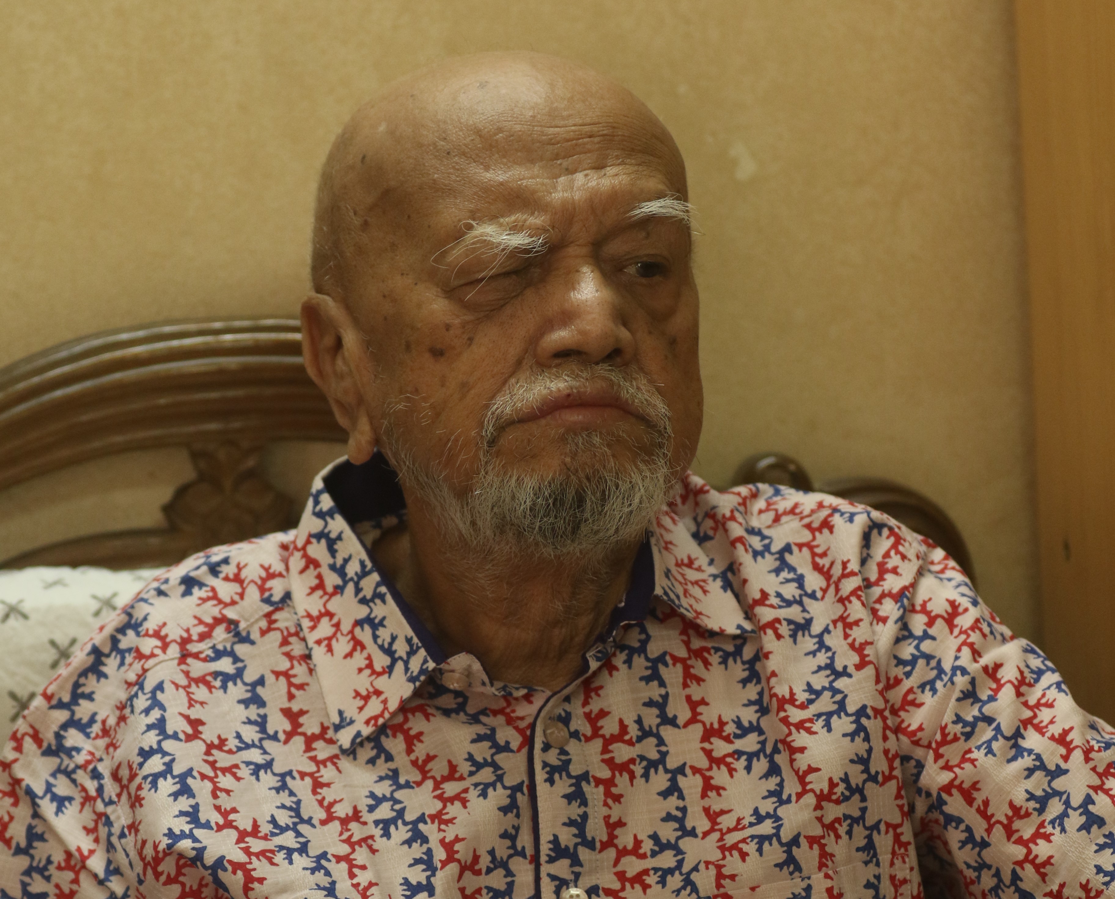 অকবিদের ভিড়ে আল মাহমুদ