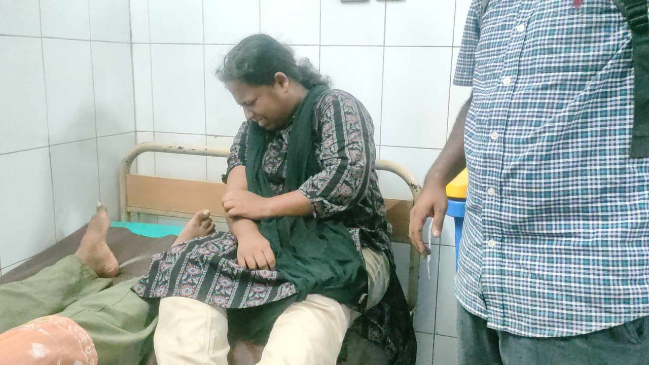 ইডেনে কোটা আন্দোলনকারীদের ওপর ছাত্রলীগের হামলার অভিযোগ, আহত অন্তত ৪