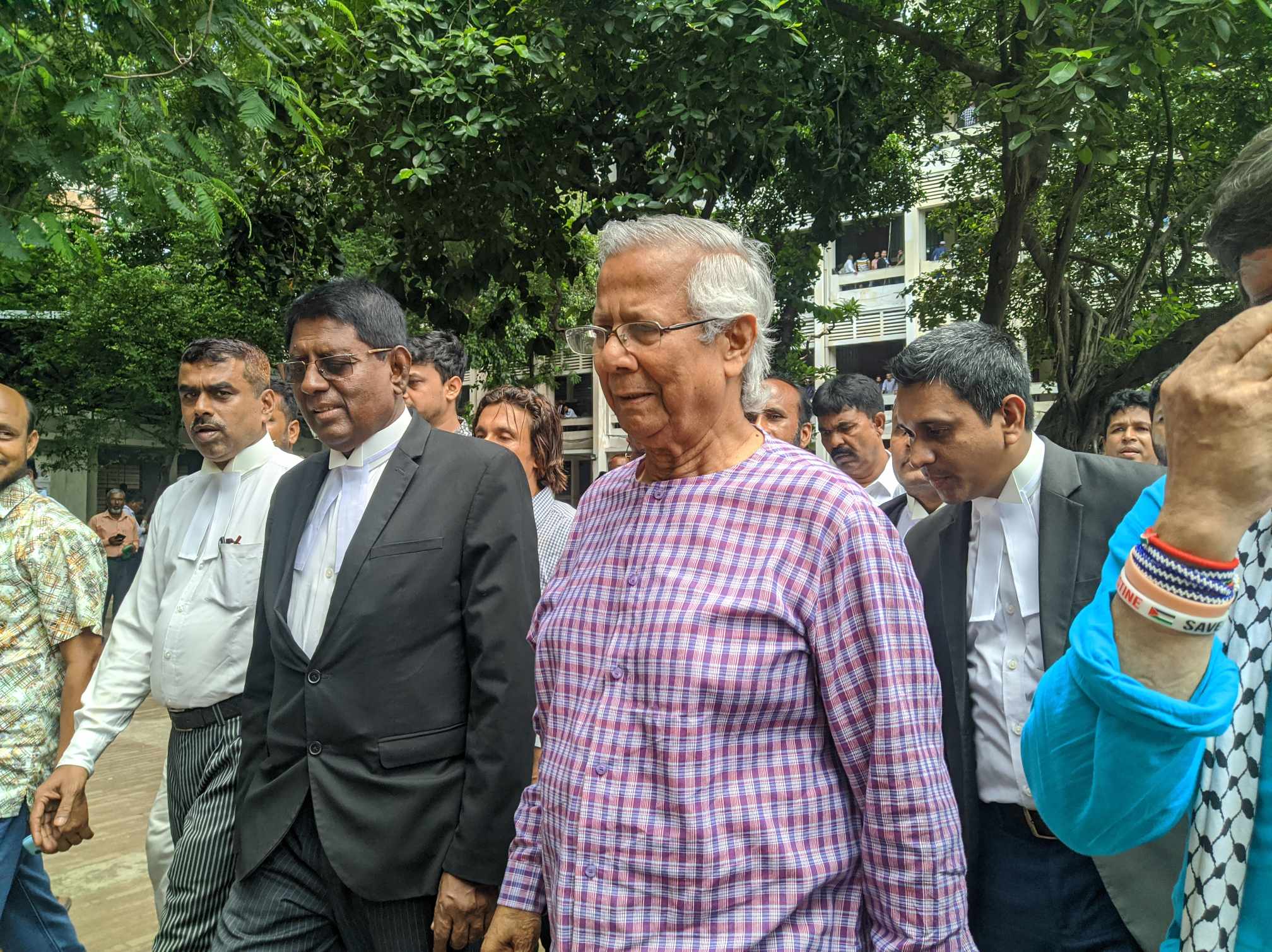 ন্যায়বিচার পাচ্ছি না, এর ব্যাকগ্রাউন্ডে কী আছে সেটা দেশের মানুষ বোঝেন: ড. ইউনূস