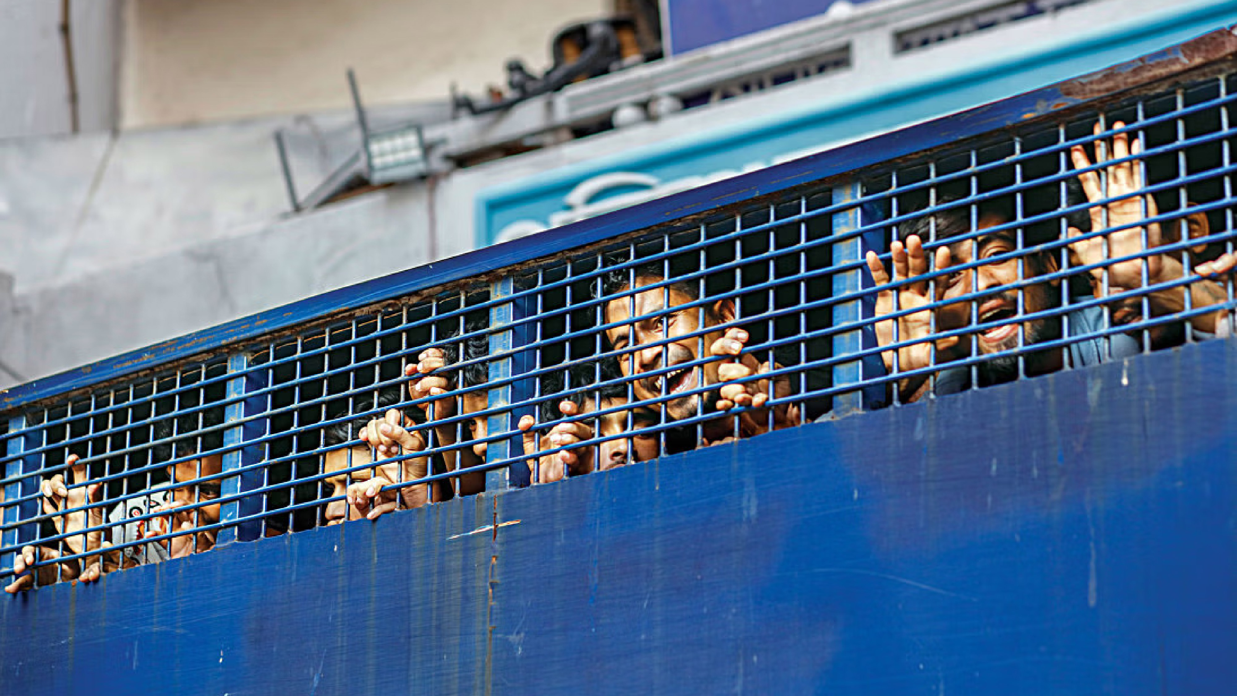 সহিংসতায় জড়িত সন্দেহে ৪ দিনে গ্রেপ্তার অন্তত ২৬৫৭