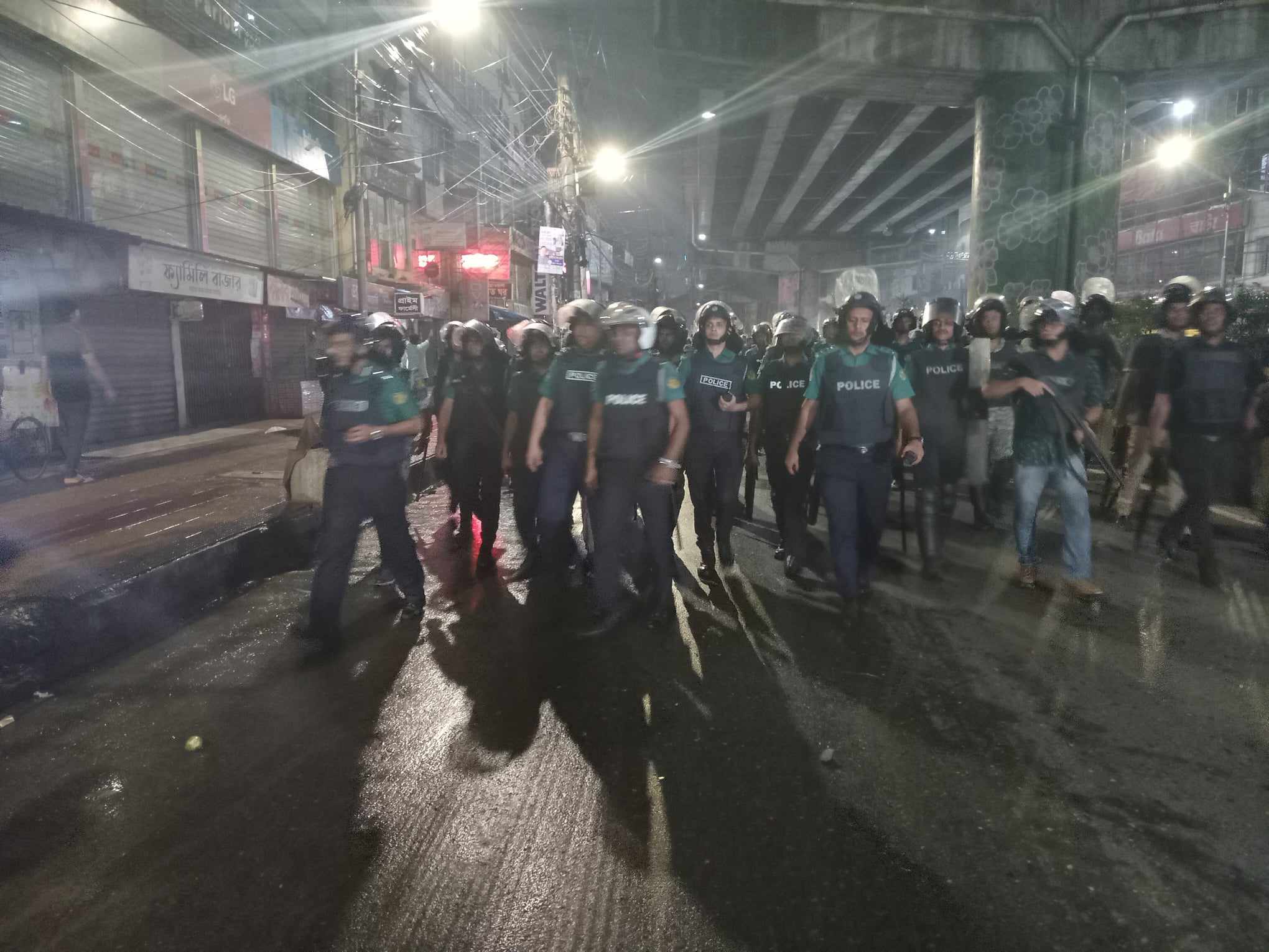 একই জায়গায় আ. লীগ ও ছাত্র আন্দোলনের কর্মসূচি, চট্টগ্রামে উত্তেজনা