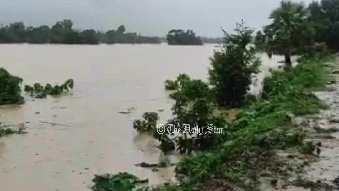 গোমতী নদীর পানি বিপৎসীমার ৭০ সেন্টিমিটার উপরে, কুমিল্লায় বন্যা পরিস্থিতির অবনতি