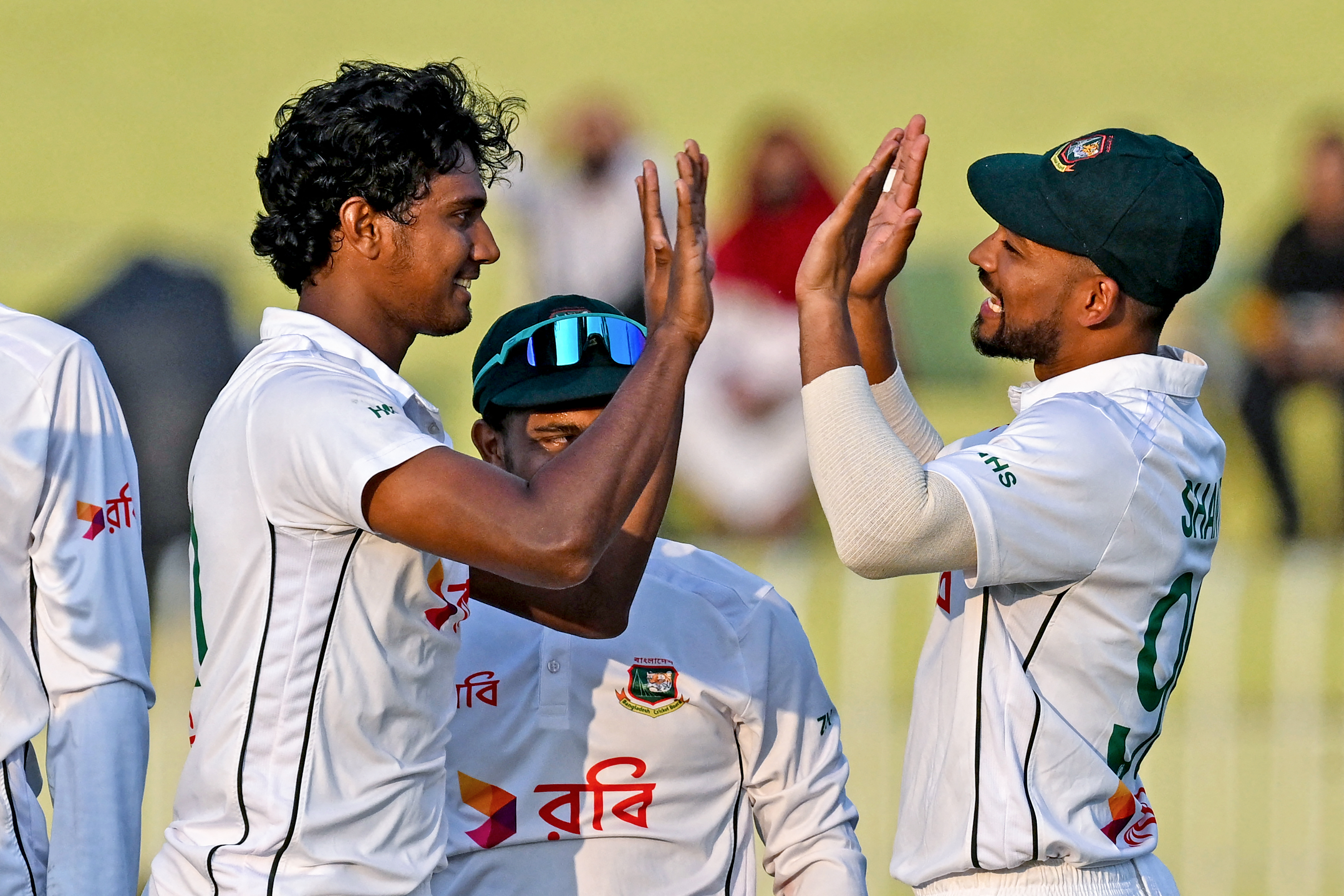 রিভিউ নিয়ে তালগোল পাকানোর পর অতলকে ফেরানোর স্বস্তি 