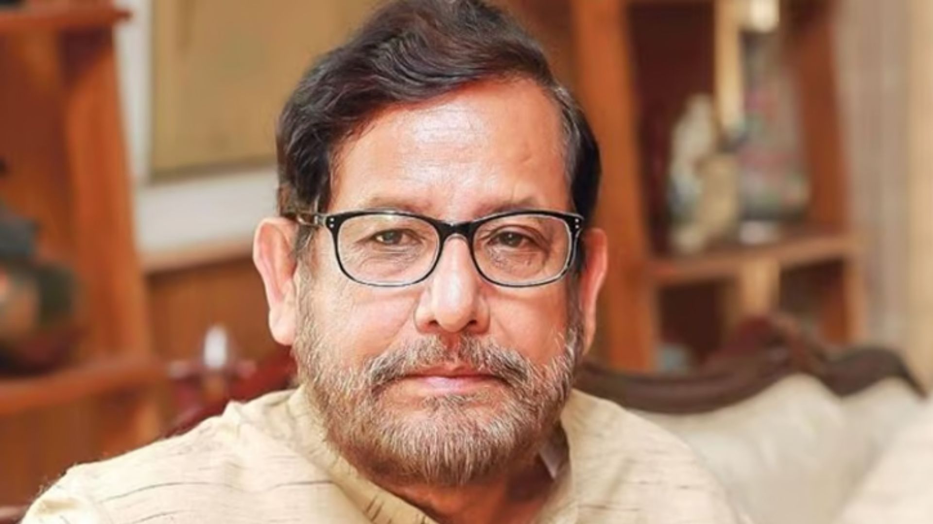 আসাদুজ্জামান নূর গ্রেপ্তার