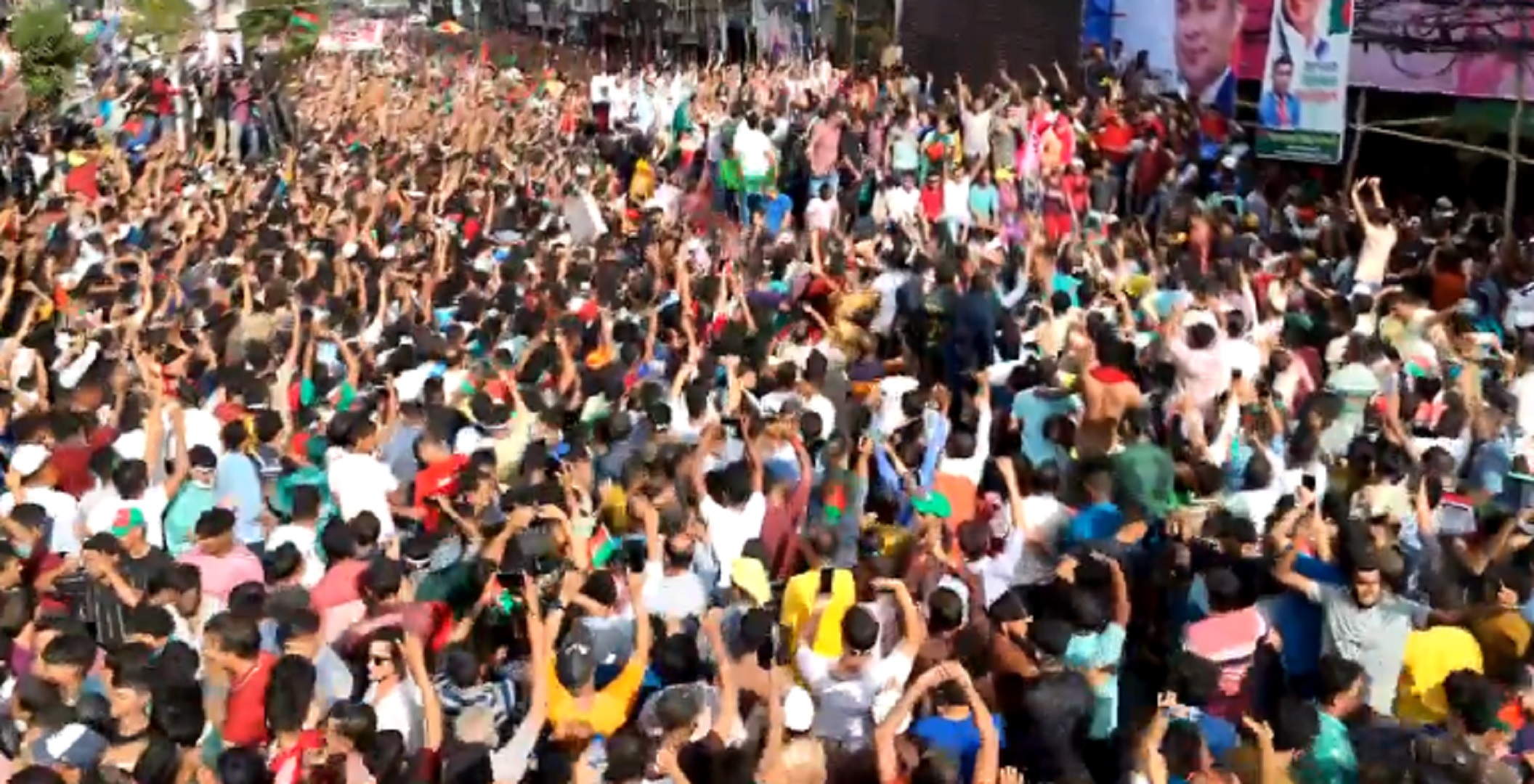 নয়াপল্টন লোকে লোকারণ্য