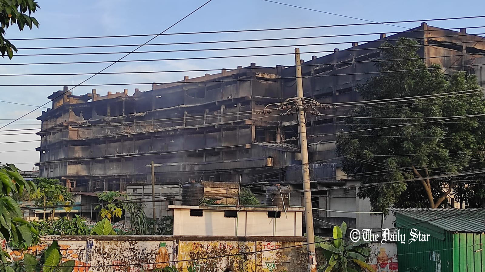 গাজী টায়ারের আগুনে পুড়েছে শ্রমিকদের কপাল