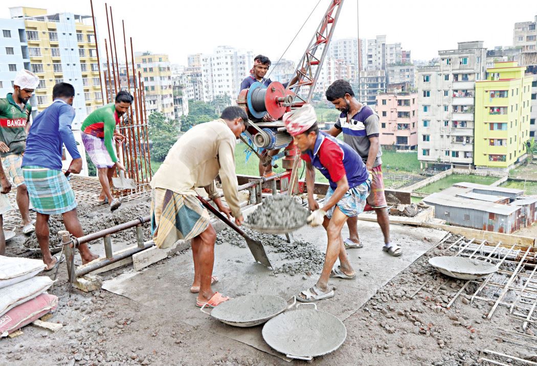 সরকারি প্রকল্প বন্ধ, কমেছে সিমেন্টের চাহিদা