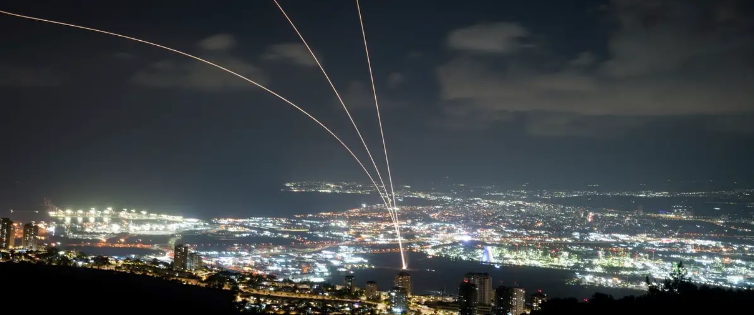 লেবাননে ডিভাইস বিস্ফোরণ-বিমান হামলার পর স্থল অভিযানের প্রস্তুতি ইসরায়েলের