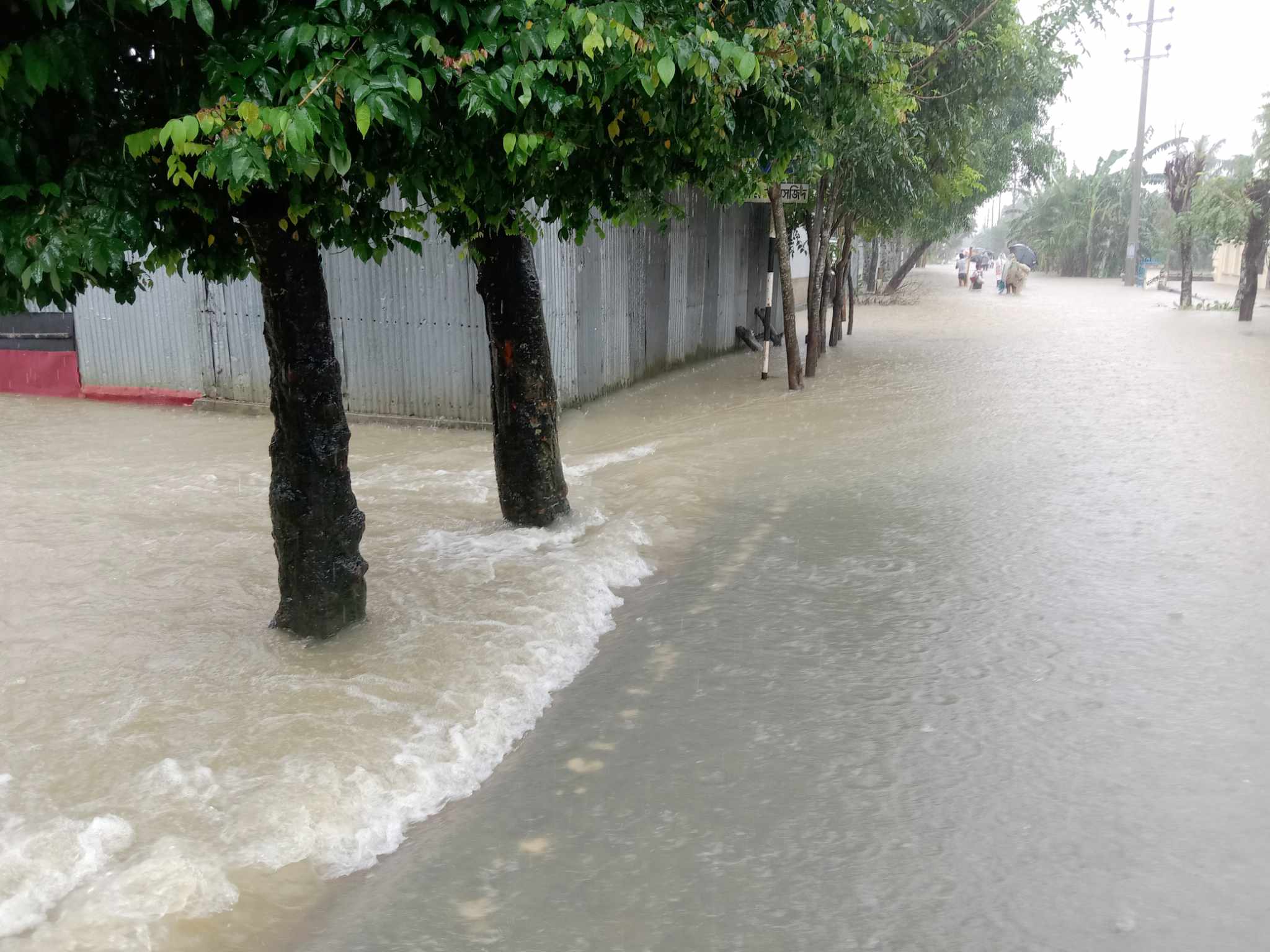 শেরপুরে বন্যা পরিস্থিতির অবনতি, মৃতের সংখ্যা বেড়ে ৭