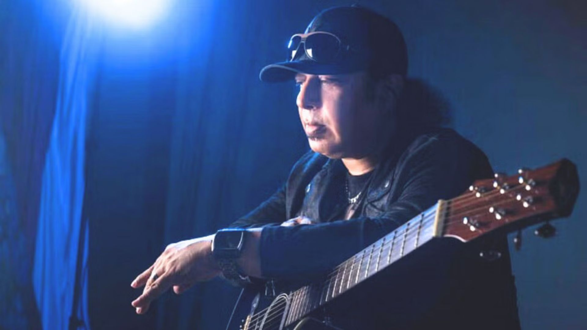 'ঠিকানা শুধু এক সমাধি, সাড়ে তিন হাত মাটি’