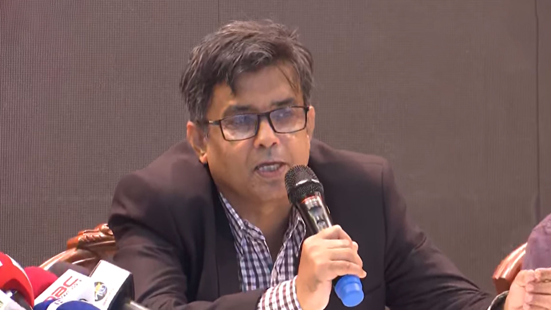 আওয়ামী লীগের শীর্ষস্থানীয় নেতারা কীভাবে পালালেন, তদন্ত করছি: শফিকুল আলম