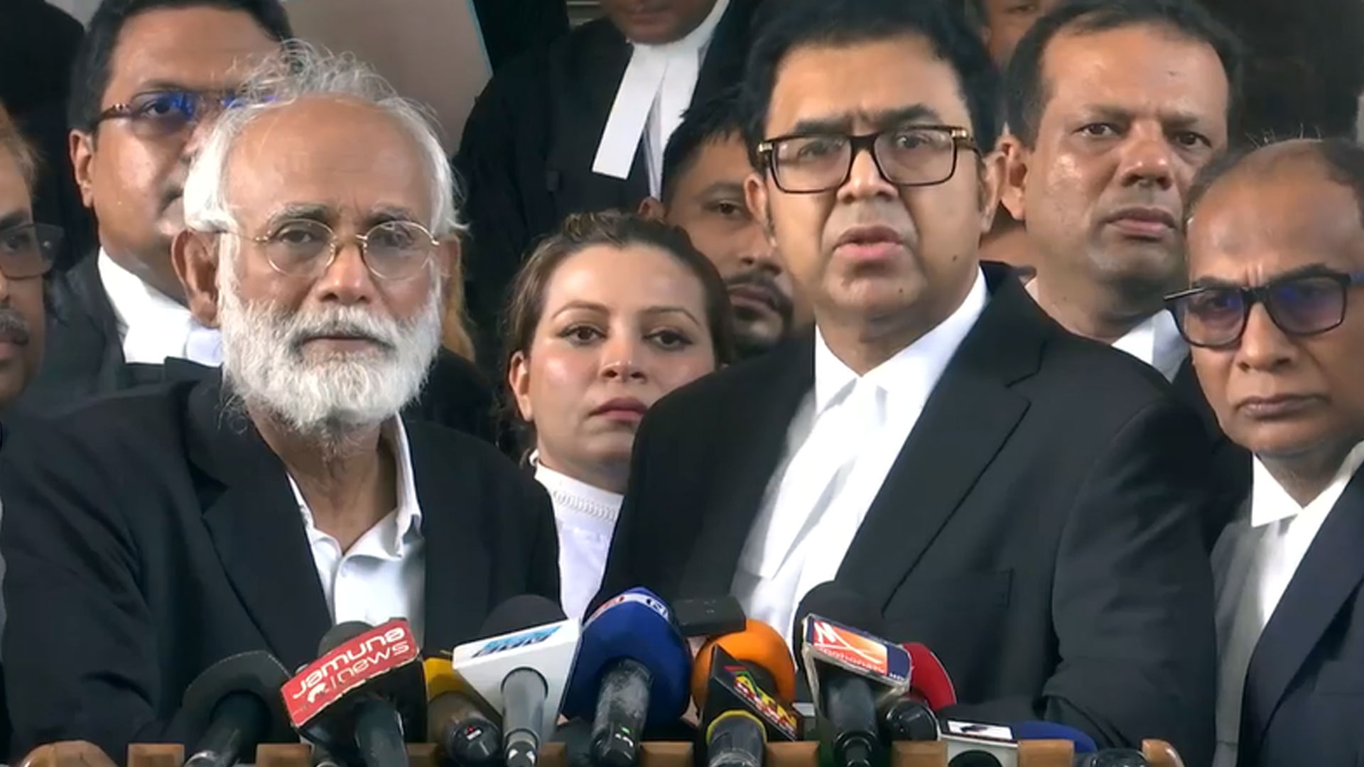 হত্যাচেষ্টা মামলায় অন্তর্বর্তী জামিন পেলেন জেড আই খান পান্না