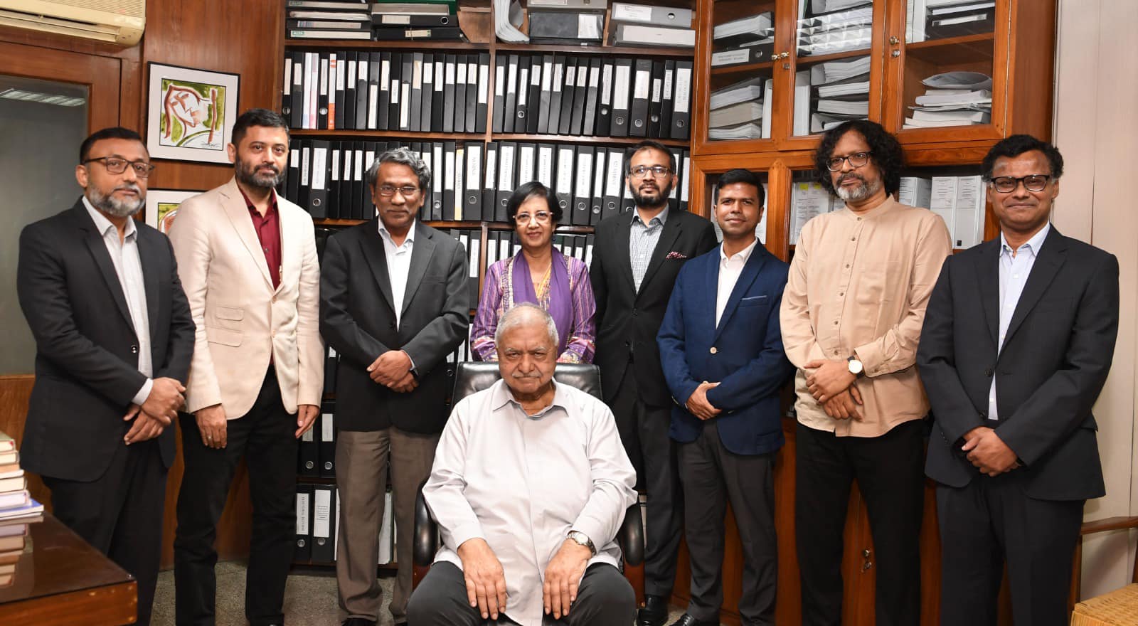 ড. কামাল হোসেন সংবিধানকে সমসাময়িক করতে বলেছেন: সংস্কার কমিশন