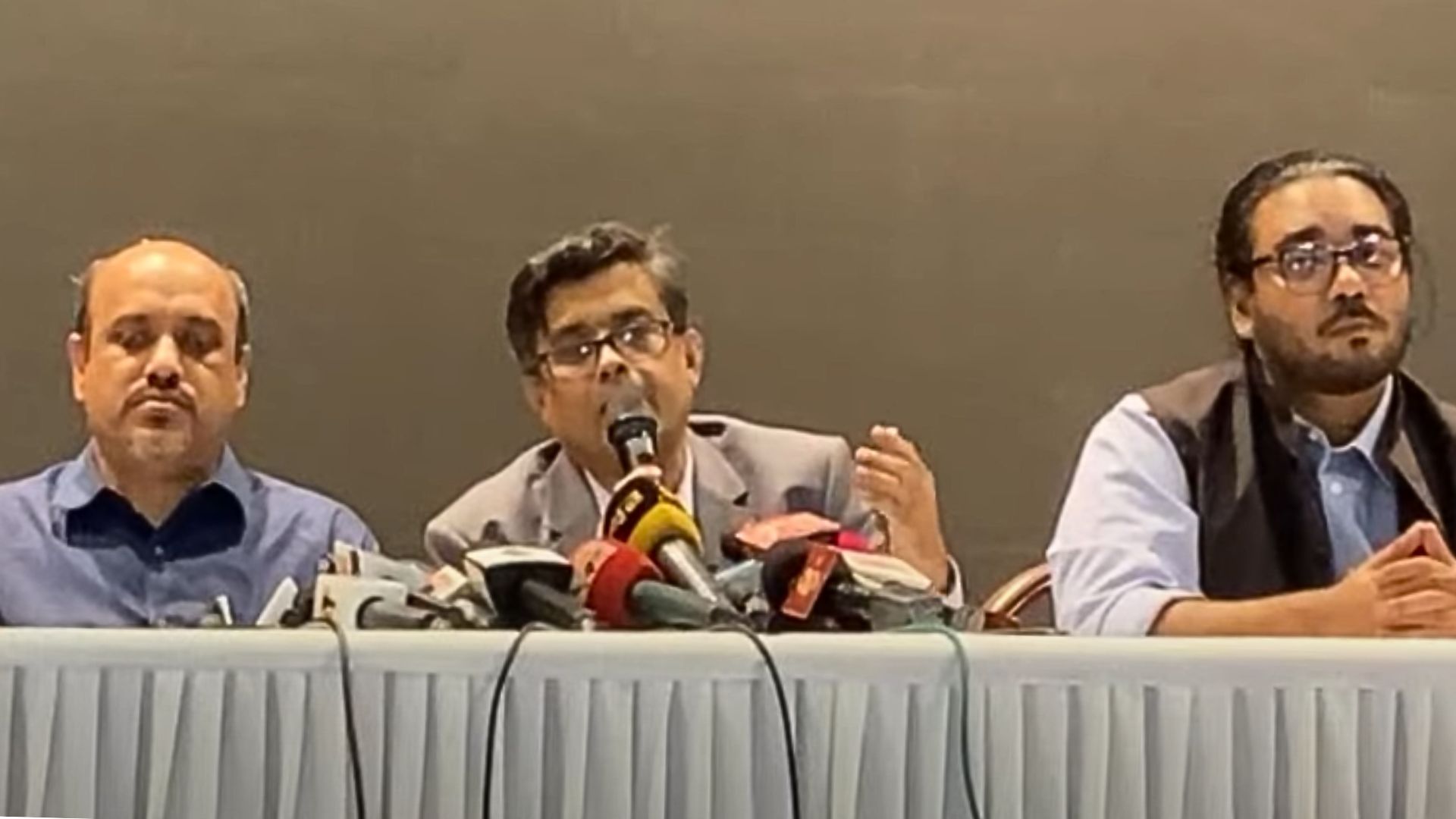 আদানির বকেয়া স্বৈরাচারী সরকারের, দ্রুত পরিশোধ করা হবে: প্রধান উপদেষ্টার প্রেস উইং