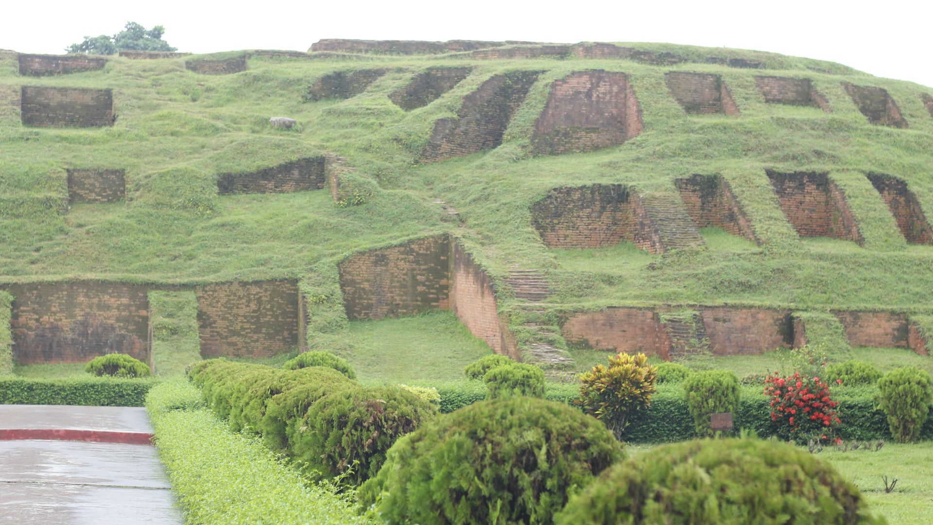 একদিনে ঘুরতে পারেন মহাস্থানগড়ের যেসব দর্শনীয় স্থান