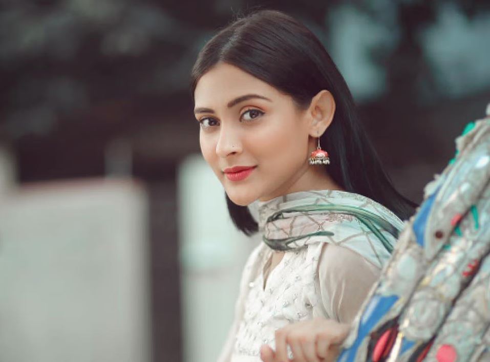 মেহজাবীনের বড় পর্দায় অভিষেক ২০ ডিসেম্বর