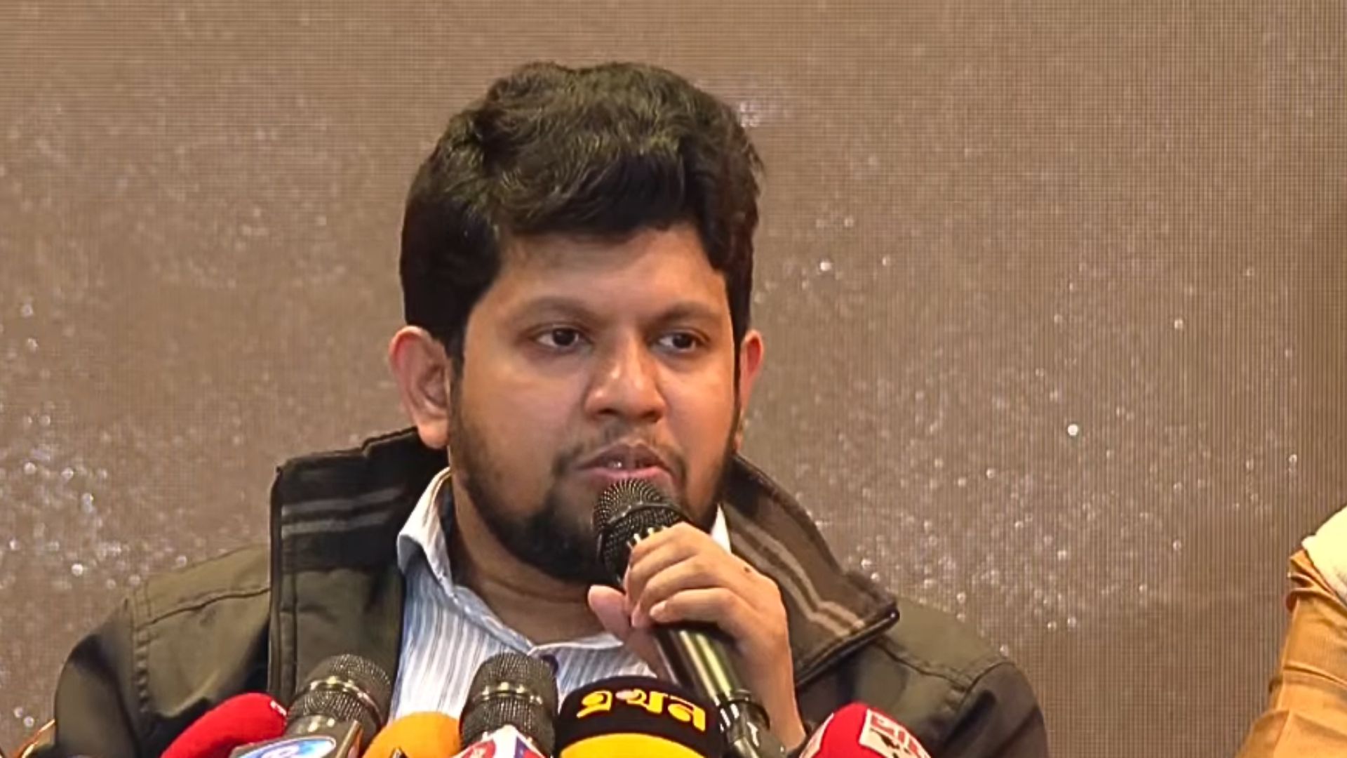 জুলাই ঘোষণাপত্র নিয়ে বৃহস্পতিবার সর্বদলীয় বৈঠক: মাহফুজ আলম