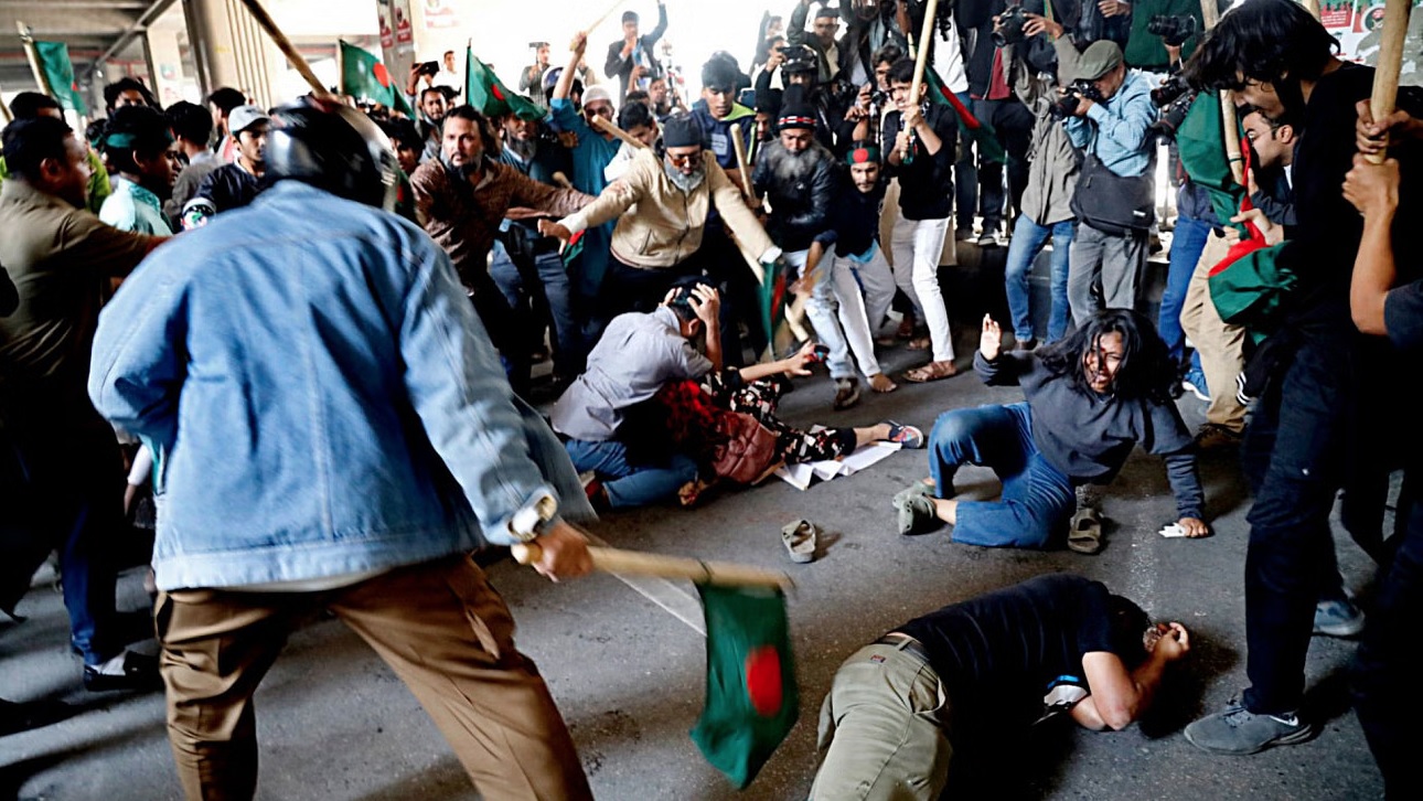 ‘সংক্ষুব্ধ আদিবাসী ছাত্র–জনতার’ ওপর হামলার প্রতিবাদে ২৭ নাগরিকের বিবৃতি