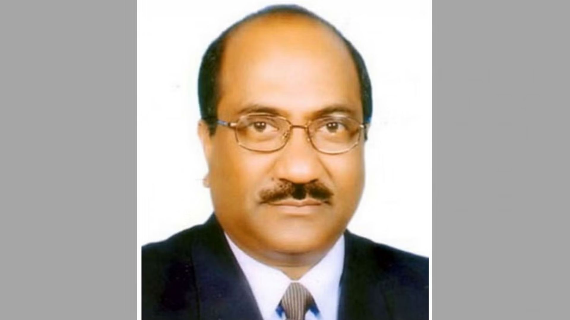 এস কে সুরের বাসা থেকে নগদ ১৭ লাখ টাকা জব্দ