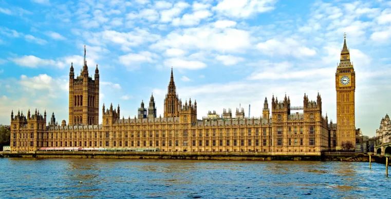 লন্ডনে ঘুরতে যাওয়ার পরিকল্পনা করছেন?