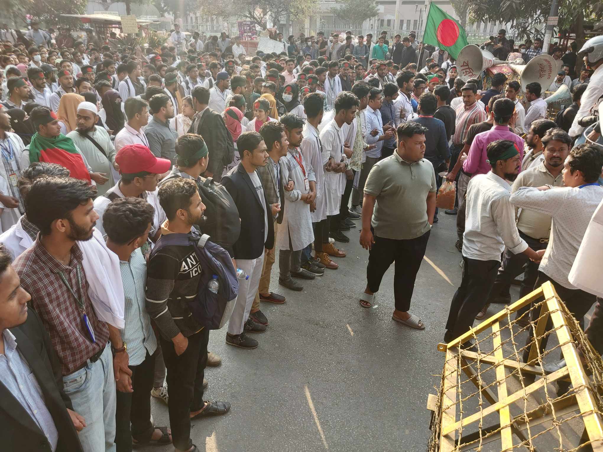 সচিবালয়ে গেছে আন্দোলনকারী ম্যাটস শিক্ষার্থীদের প্রতিনিধি দল