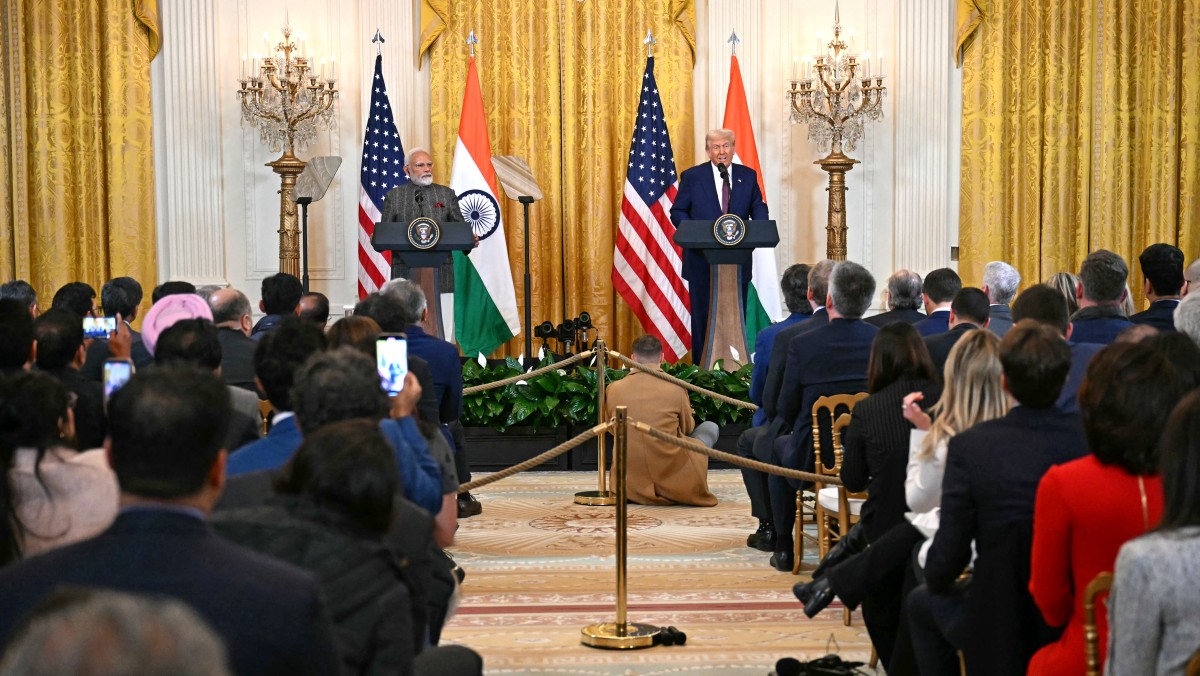 যে কারণে মোদি-ট্রাম্পের সংবাদ সম্মেলনে প্রবেশ করতে পারলেন না এপির সাংবাদিক