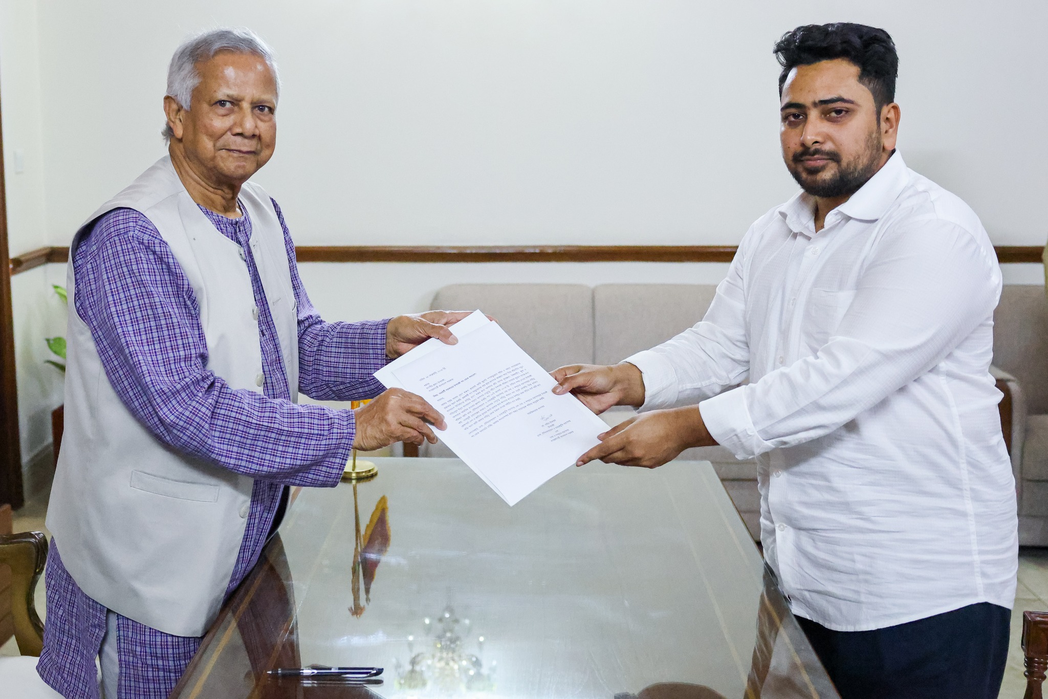 উপদেষ্টা নাহিদ ইসলাম পদত্যাগ করেছেন