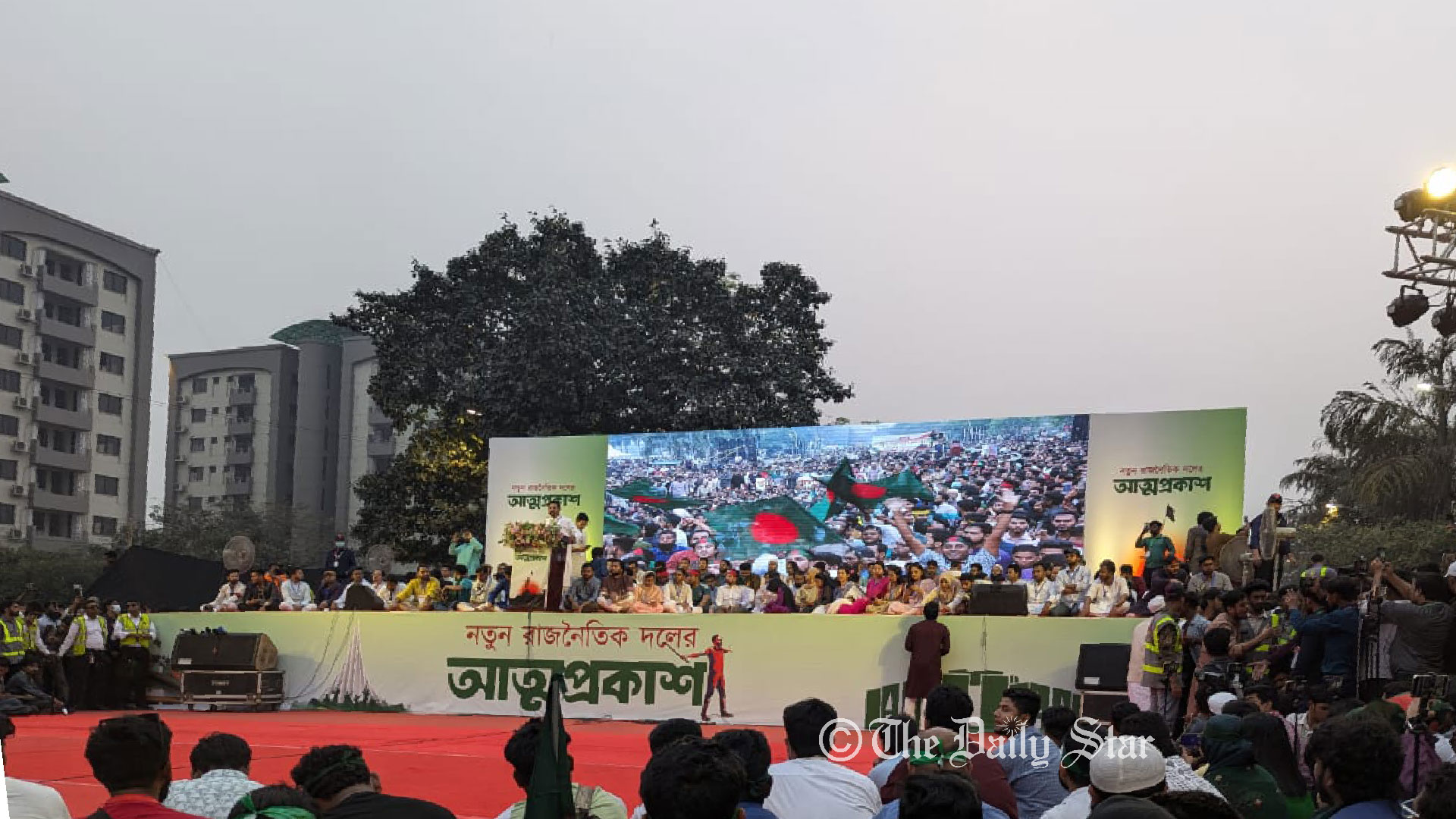 ‘এ দল যেন মানুষের কথা বলে, দেশ যেন নিরাপদ থাকে তাদের কাছে’