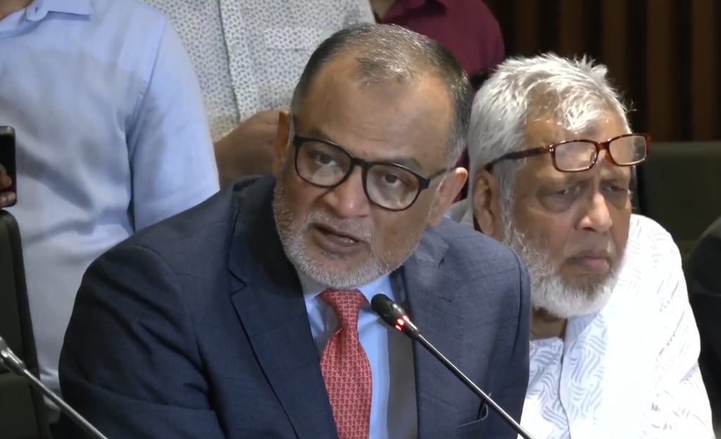 ট্রাম্প-শুল্ক: যুক্তরাষ্ট্রকে চিঠি দেবেন প্রধান উপদেষ্টা ও বাণিজ্য উপদেষ্টা