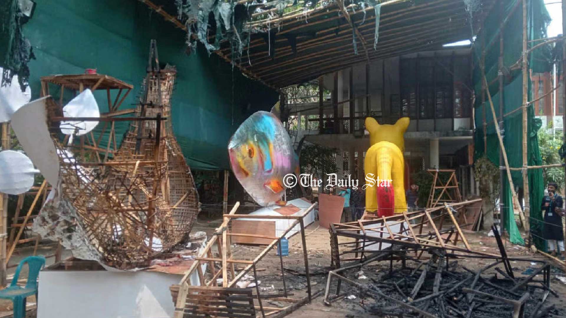 আনন্দ শোভাযাত্রার পেছনের শিল্পীদের 'বিদেশ থেকে হুমকি'