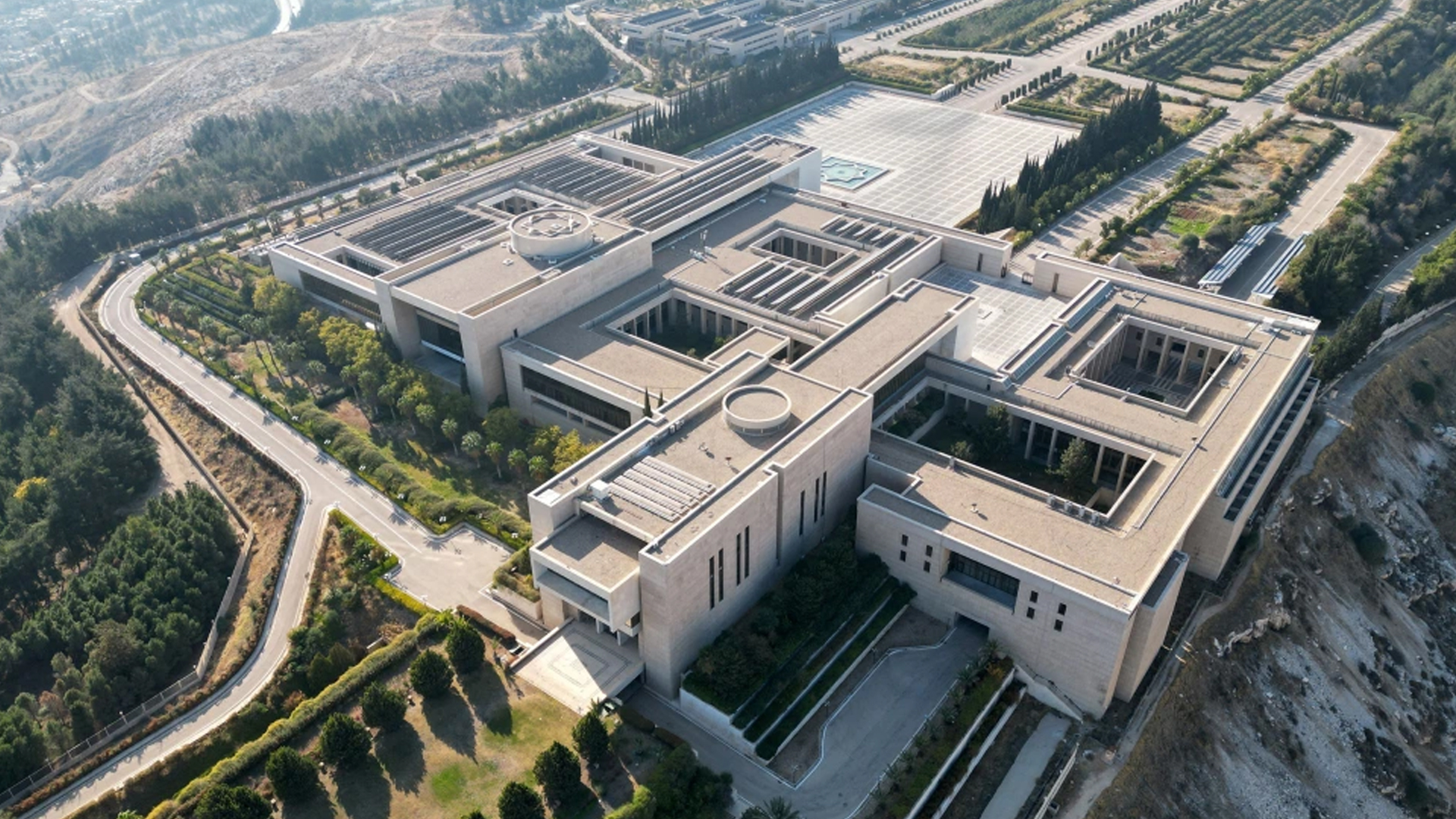 সিরিয়ায় প্রেসিডেন্ট প্রাসাদের কাছে ইসরায়েলের হামলা