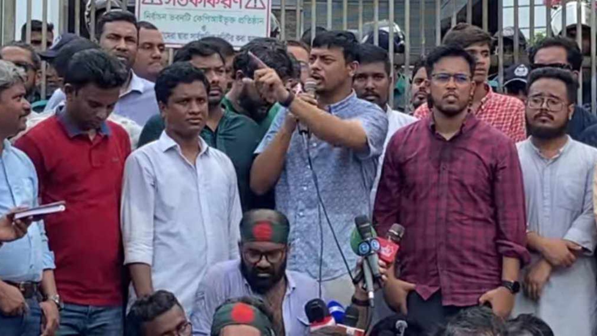 এই ইসি বিএনপির মুখপাত্র, তাদের অধীনে নির্বাচন করবে না এনসিপি: নাসিরুদ্দীন পাটোয়ারী