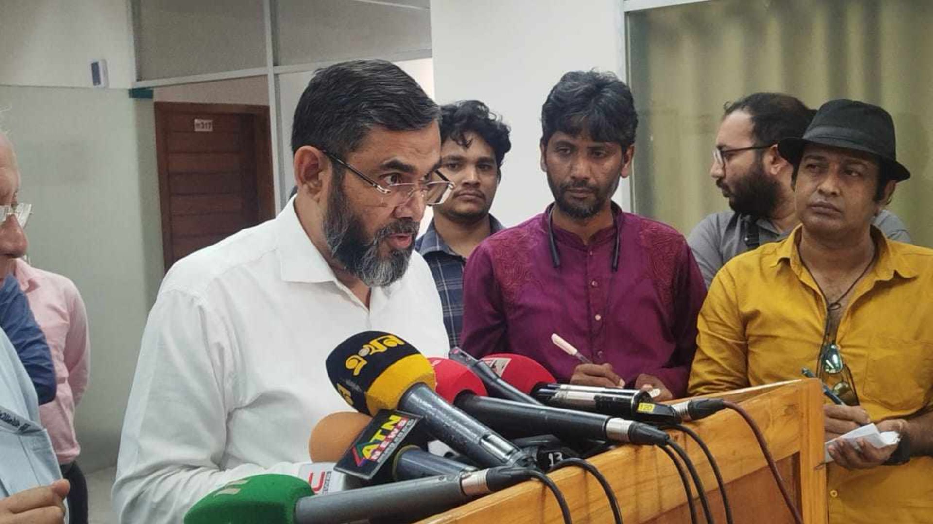 দলীয় নিবন্ধন ও প্রতীক ‘দাঁড়িপাল্লা’ ফিরে পাচ্ছে জামায়াত: ইসি