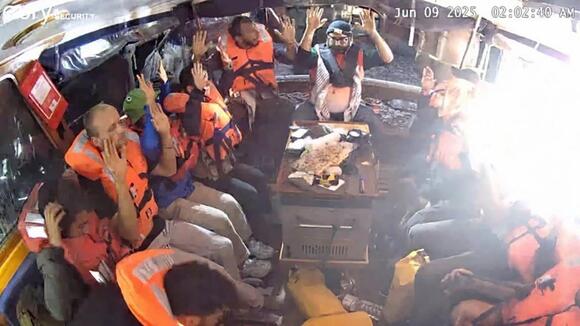 গ্রেটা থুনবার্গসহ গাজা অভিমুখী ত্রাণবাহী জাহাজ আটক ইসরায়েলের