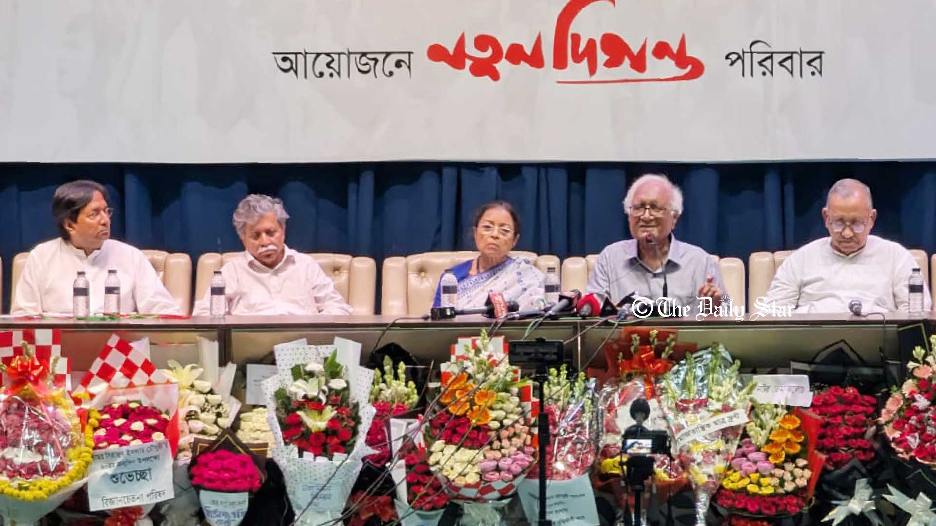 জন্মদিনে সিরাজুল ইসলাম চৌধুরী: যুদ্ধের পৃথিবীতে মানুষের হৃদয়ই সবচেয়ে বড় ভরসা